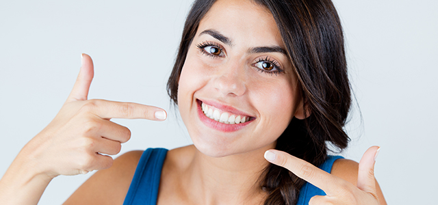 Whiten your teeth in just an hour with Zoom!